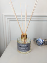 Load image into Gallery viewer, Homme - Tobacco & Oak Reed Diffuser