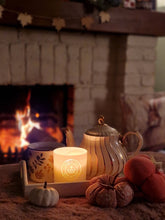 Load image into Gallery viewer, Noël - Cranberries & Orange Soy Candle