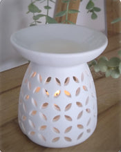 Load image into Gallery viewer, Fleur Wax Burner