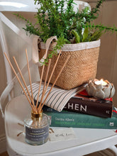 Load image into Gallery viewer, Vanille - Vanilla & Velvety Tonka Reed Diffuser