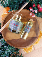 Load image into Gallery viewer, Noël - Cranberries &amp; Orange Diffuser Refill
