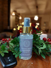 Load image into Gallery viewer, Cedar &amp; Snow - Balsam Fir Car Perfume
