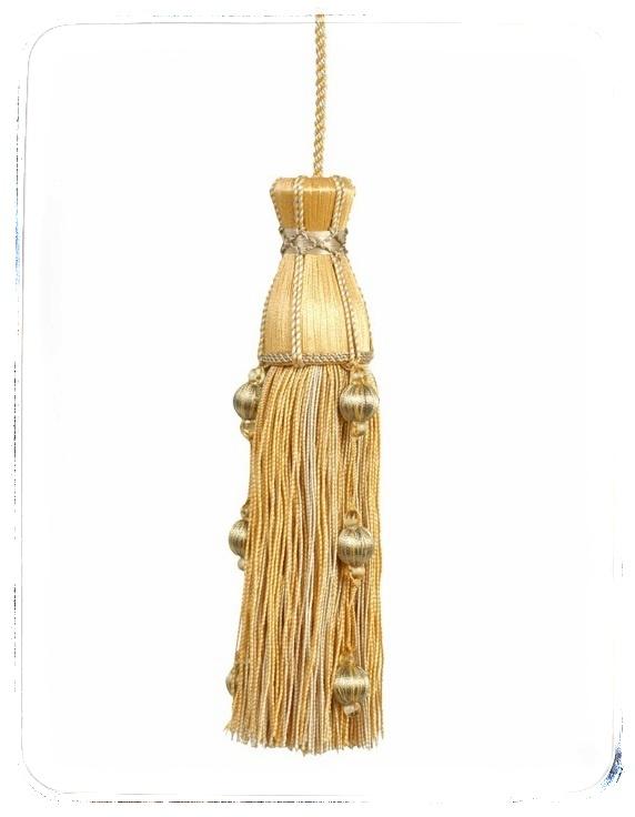 Amelie Gold key tassel