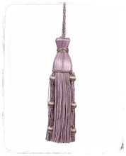 Load image into Gallery viewer, Amelie Lilac key tassel
