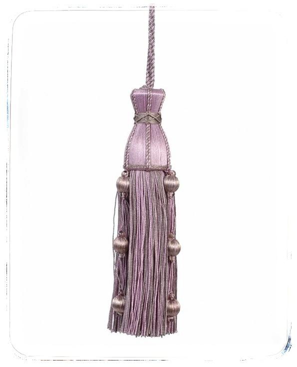 Amelie Lilac key tassel